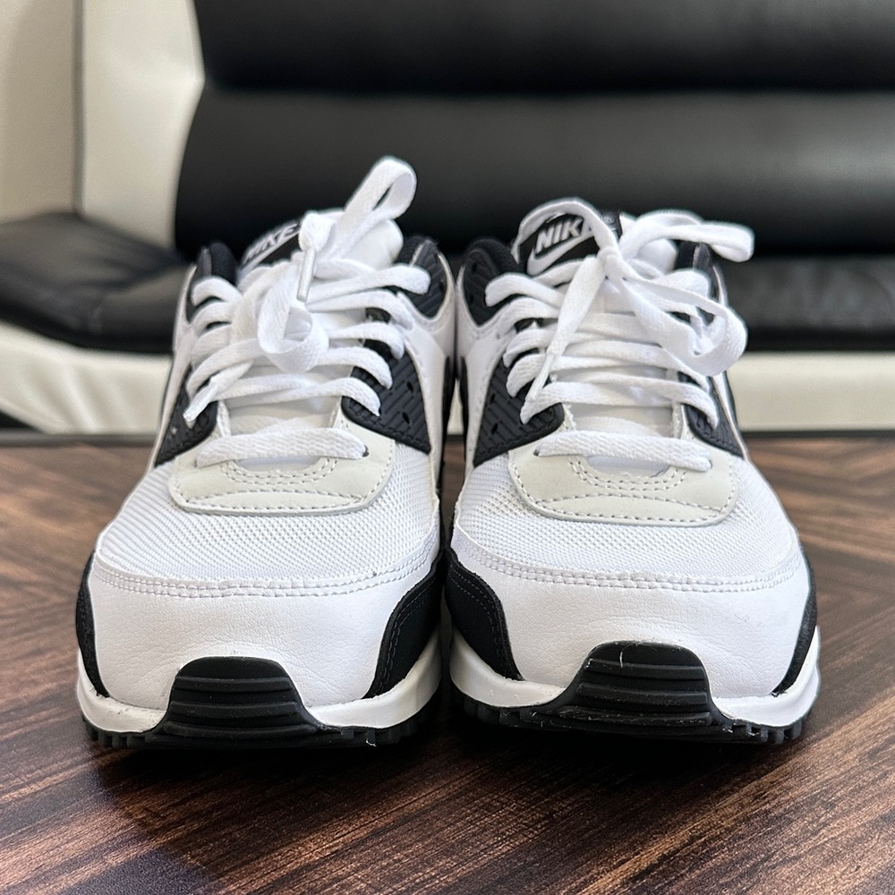 NikeNike Air Max 90 Panda Black White Men’s Size 11